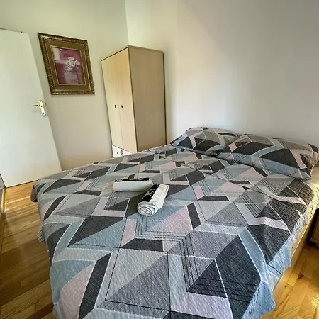 One Bedroom No2 In Pirovac